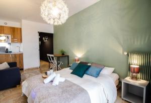 Reve de Jade devant le canal