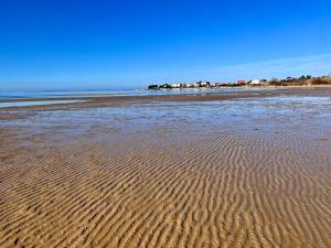 Jimmys Beach direkt am Meer und beheiztem Pool