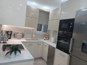 Cozy Renovated Apartment