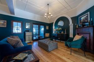 ‘The Black Pearl’ - Surfers Corner, Muizenburg