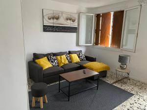 Appartements T3 lumineux dans un petit immeuble, : photos des chambres