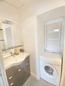 Appartements L'ARISTIDE - Entre Gare et Centre ville - Vue sur les Quais : photos des chambres