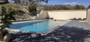 Maisons de vacances Gites de charme dans Mas 18eme renove, piscine chauffee, au calme, sud Ardeche : photos des chambres