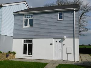 Primrose Cottage, spacious 4 bed house near Newquay