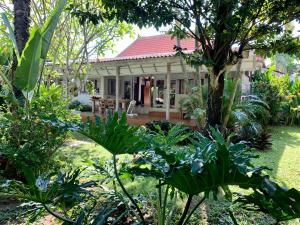 3-Bedroom Private Pool Villa, 800m to Beach