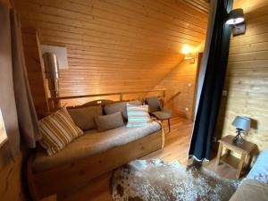 Chalets Chalet La Joue du Loup, 5 pieces, 10 personnes - FR-1-504-624 : photos des chambres