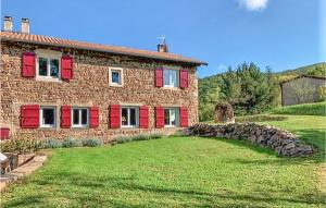 Maisons de vacances Beautiful Home In Chnas With House A Panoramic View : photos des chambres