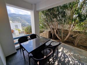 Karaoulanis Apartments