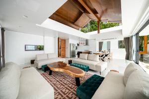 Samui Relax Airfreshing Privacy Modern Luxury Seaview Natural Rainforest Infinity Pool Villa With 3 Beds Suits With Housekeeper