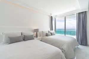 Beachfront Suite Deluxe -Best Ocean View, Resort with beach, Gym and Spa - Клуб-Медитерранео