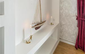 Amazing Apartment In Sommen With Wifi
