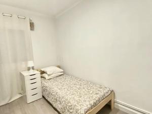 Nice new apartment only 30min to Barcelona center.