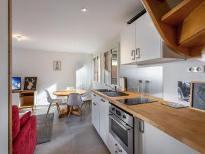 Appartement duplex 4 pers à Courchevel avec superbe vue et WIFI - FR-1-563-87