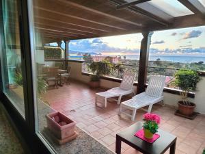 "Appartamento del Mare Gliaca" con vista Isole Eolie,ampia terrazza,wifi e parcheggio privato gratuito