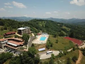 Panorama Family Hotel - Ustren