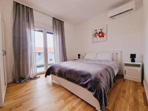 Villa Adria near Šibenik, 90 meters from the sea