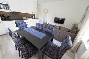 Townhouse Apartments