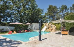 Maisons de vacances Nice Home In Trets With 5 Bedrooms, Outdoor Swimming Pool And Heated Swimming Pool : photos des chambres