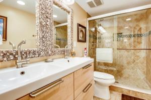 Pats Paradise - 7030N