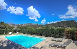 Appartements Awesome Apartment In Gemenos With 2 Bedrooms, Wifi And Outdoor Swimming Pool : photos des chambres