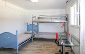 Appartements 2 Bedroom Stunning Apartment In Gemenos : photos des chambres