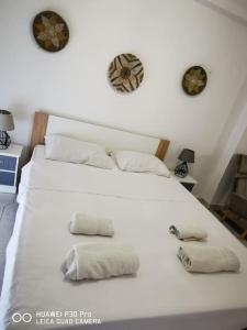 Vickys Apartment (5m from sea)