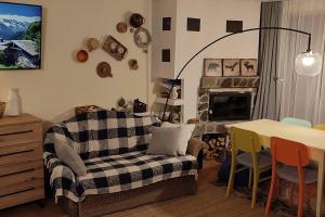 Cottage in traditional village Bradulet, Arges county