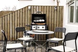 Wonderful apartment with beautiful natural pearls.