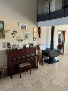 Maisons de vacances Royaume des Bulles Piscine-Jacuzzi-Spa-Massages : photos des chambres