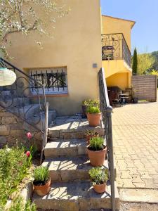 Appartements Sous le balcon de Mimishe, en Provence Verte, centre VAR : photos des chambres