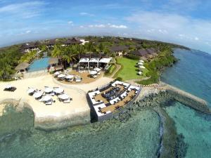 Exterior view, Crimson Resort and Spa Mactan, Cebu in Cebu