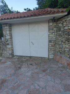 Studio Flat - Sleeps 4 & Private Garden