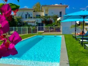 Les bougainvilliers - Folelli