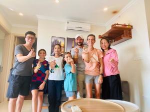 Mon Sapphire HomestayView Sea and Poem Mountain