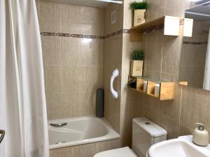 Acogedor apartamento con piscina en Vilafortuny, Cambrils