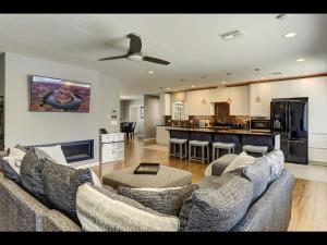 Scottsdales Clubhouse Escape