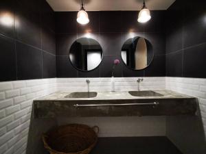 Many Days Hostel Bangkok