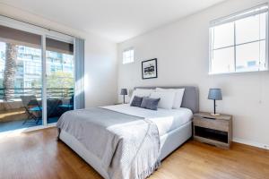 Marina Del Rey 2BR w WD Gym Pool nr Beach LAX-355