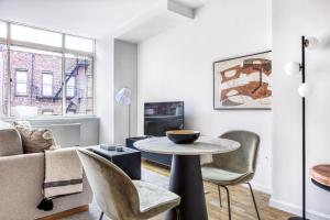 UES Studio w DM Elevator Gym nr Central Park NYC-920