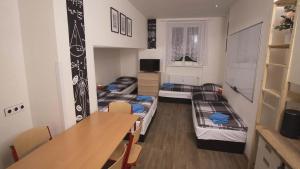 School Apartment - Your Unique Place in Prague by metro Vyšehrad