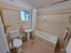 Clandulla Cottages & Farmstay