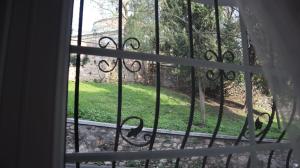 Cozy Home Next to Green Mosque