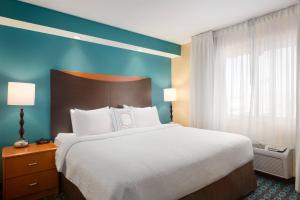 King Suite - Non Smoking room in Fairfield by Marriott Inn & Suites Houston North/Cypress Station