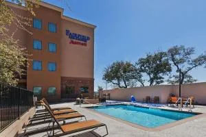 Fairfield Inn and Suites by Marriott Austin Northwest/Research Blvd - Four Points