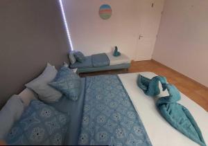 Villa avec plage à pied et grande piscine