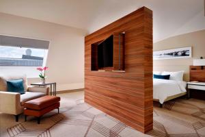 Duplex Suite, M Club access, 2 Floor Suite, 1 King room in Prague Marriott Hotel
