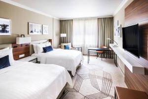 Deluxe Guest room, 2 Queen room in Prague Marriott Hotel