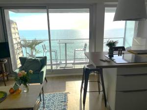 La Petite Case - Face Mer