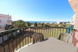Luz Casas - St James 116, 2Bed2Bath, Air Con, Shared Pool, Sea View
