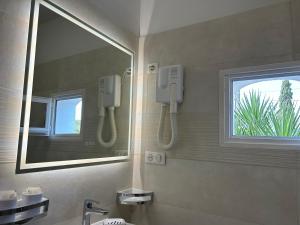 Hotels Hotel Punta e Mare des Chambres ou des Appartements T2 : photos des chambres